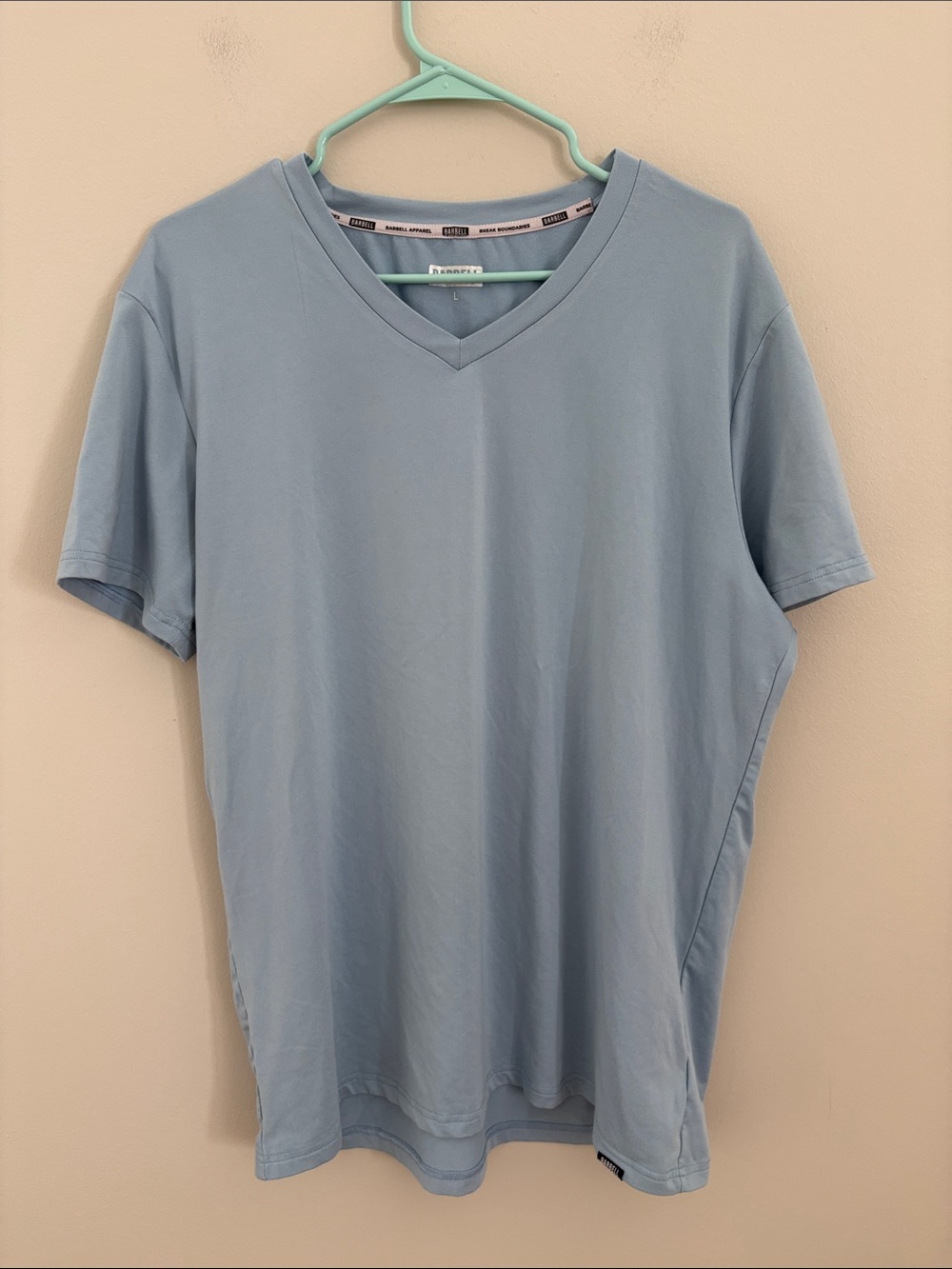 Men's Barbell Light Blue V-Neck Short Sleeve Tee